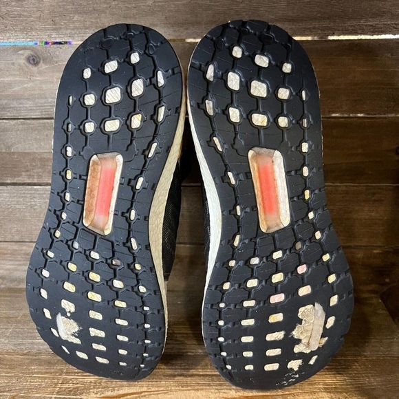 Mens Adidas UltraBoost 19 Trace Cargo Black Running Shoes Sneakers Size 9.5 D - Picture 5 of 8